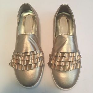 Kenneth Cole Gold Slip on Sneaker